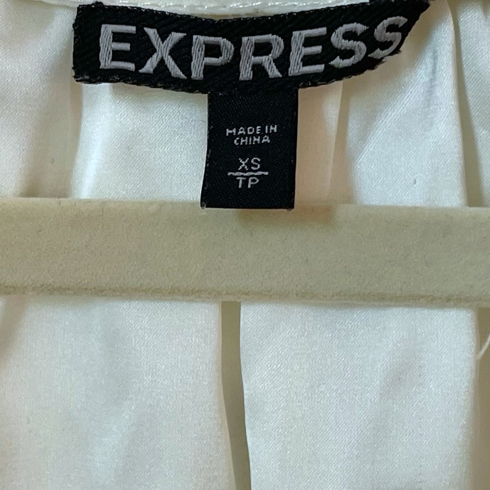 Express | Y2K Ruffled Top - Picture 3 of 3